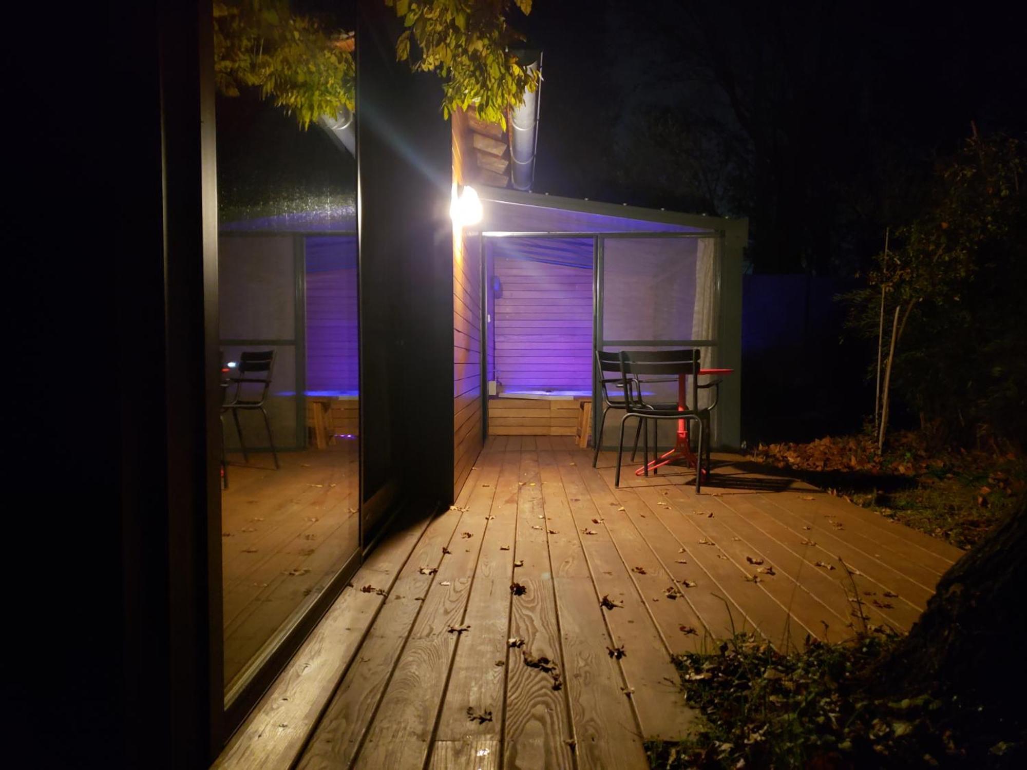 Villa Le Mazet Des Amants, En Bois Avec Jacuzzi Privatif *