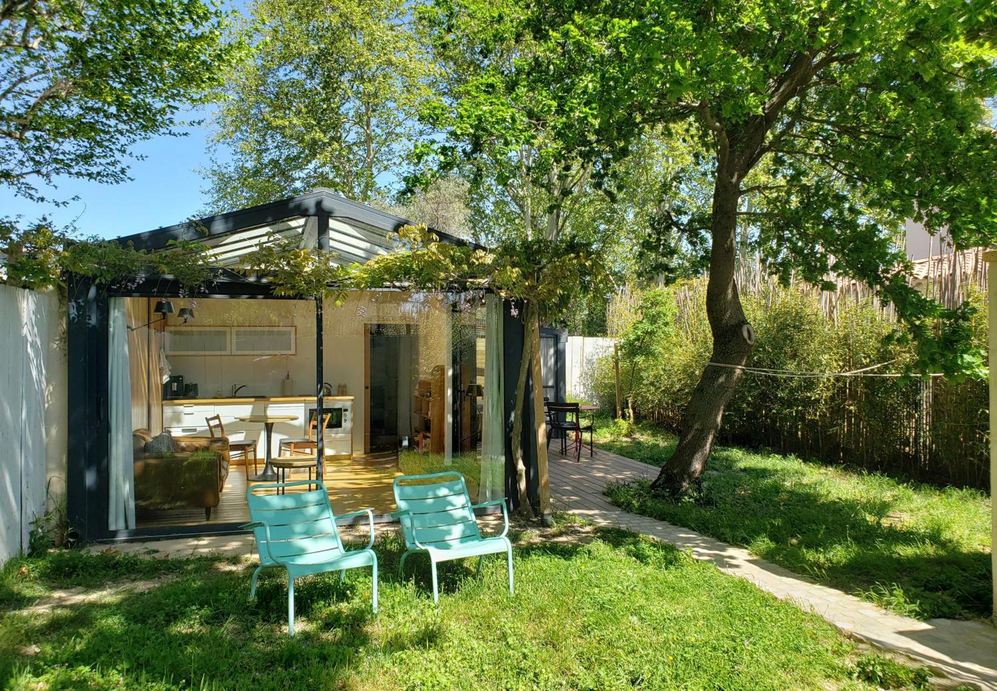 Villa Le Mazet Des Amants, En Bois Avec Jacuzzi Privatif Avignon